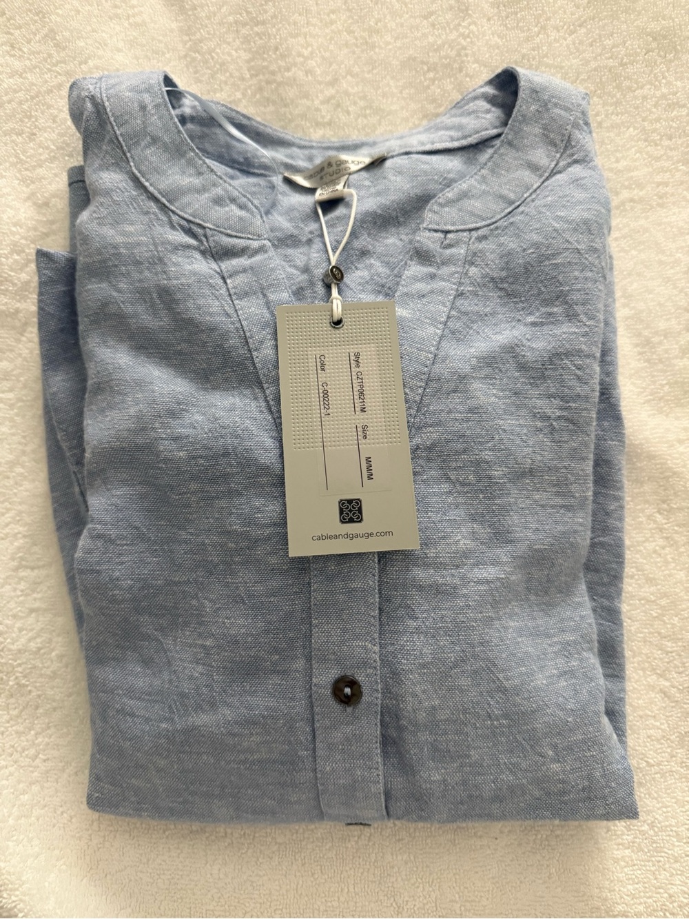 Cable & Gauge Light Blue Linen Button-Front Top